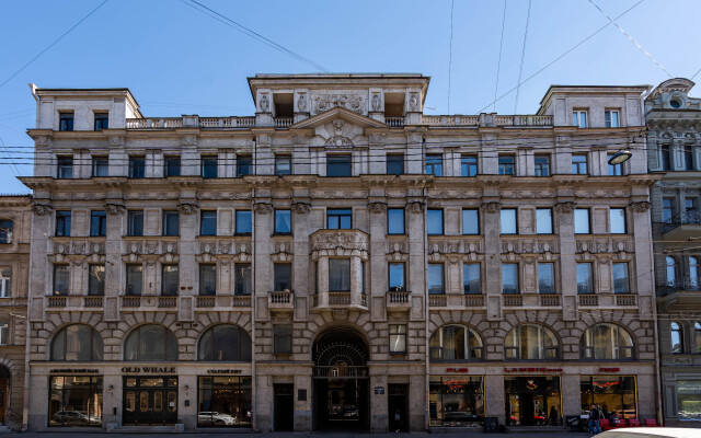 Квартира писателя в центре Петербурга с бесплатной парковкой