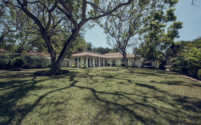 Taru Villas Mawella