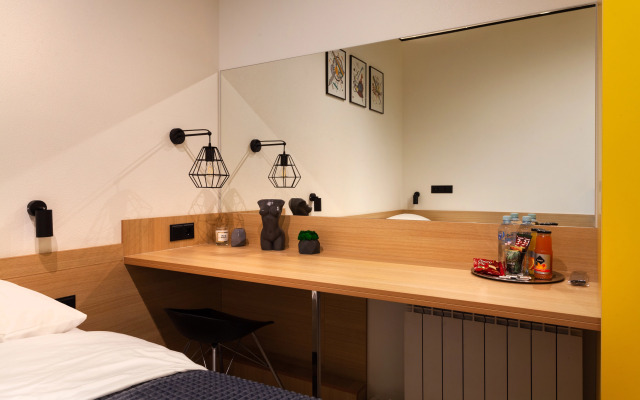 Апартаменты Happy Rooms Yellow