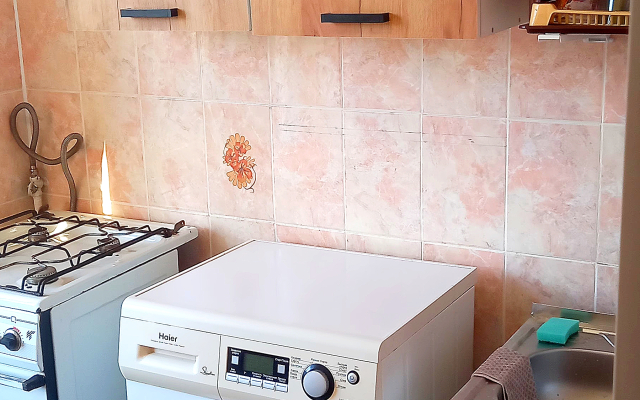 3kh Komnatnaya Na Beloy Romashke Flat