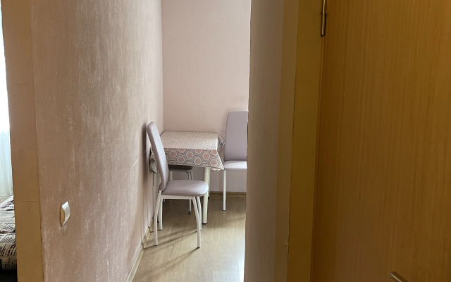 Dvukhkomnatnaya. Kommunisticheskiy 85a Flat