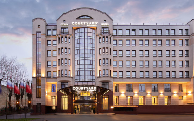 Cort Inn St-Petersburg Hotel & Conference Center (ex Courtyard by Marriott St-Petersburg Center Hotel)