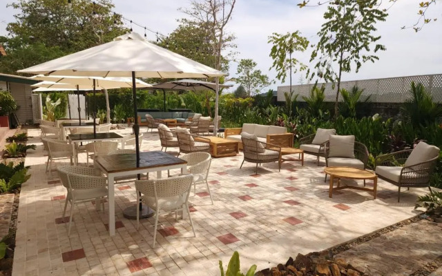 Temple Tree Hotel Resort