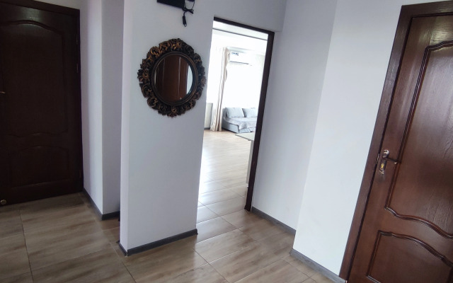 Uyutnaya Kvartira s Panoramnym Vidom Flat