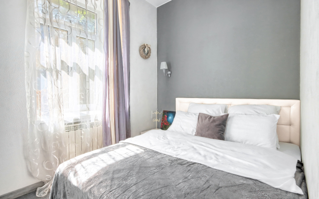 Апартаменты MMyhomeYourhome на Невском 84-86