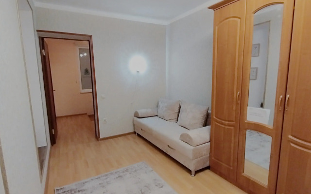 Dvukhurovnevaya V Tsentre Flat