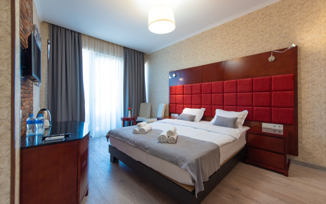 Kraveli Hotel