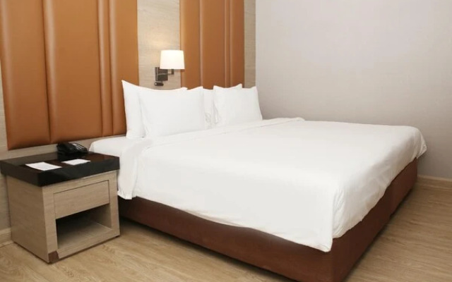 Ramada by Wyndham Bangkok Sukhumvit 11