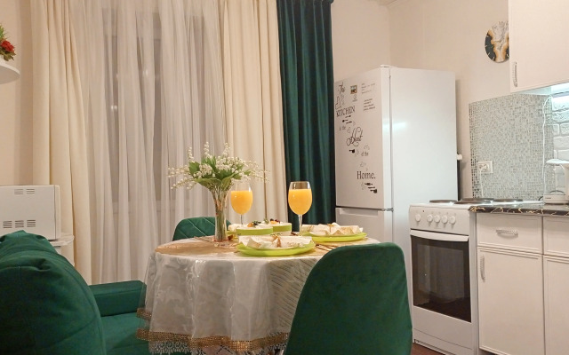 V Visotke Na  Universitetskom Apartments