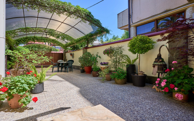 Lotos Guest House