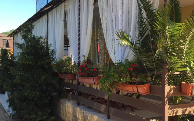 San-Mari Guest House