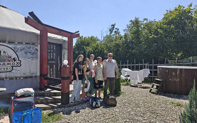 Юрта Yurtkhadzhokh Guest House