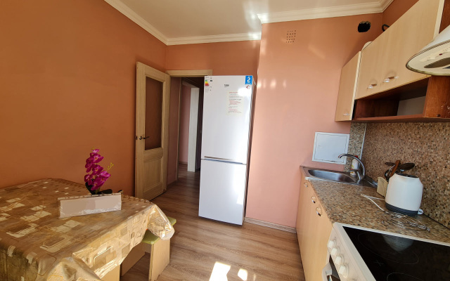 Na Ulitse Kuryzhova 30 Flat