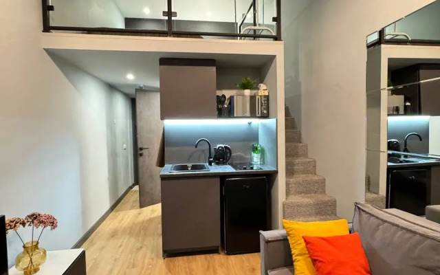Dvukhurovnevye u metro Nagornaya Apartments