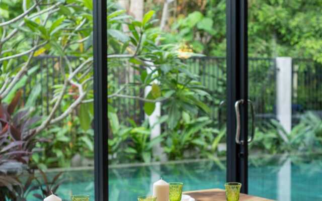 Tropical Paradise Villa with Large Pool Villa