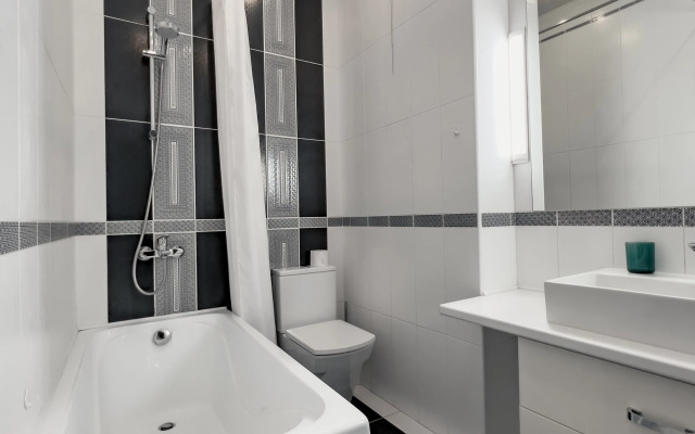 U Morya Ulitsa Naberezhnaya Apartments