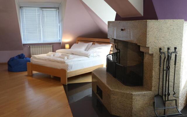 Davids Apartments