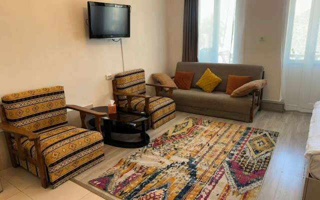 Отель Tbil Inn