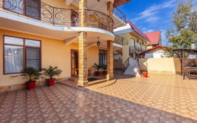 Noy Guest House