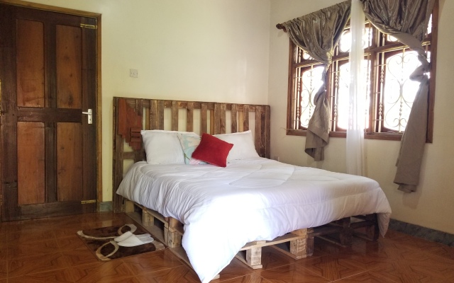Bed&Breakfast Serengeti Unique
