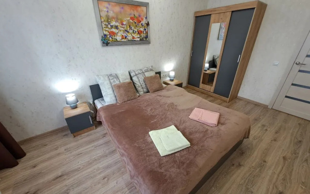 V Novom Dome U Verkhnego Ozera I Muzeya Yantarya Flat