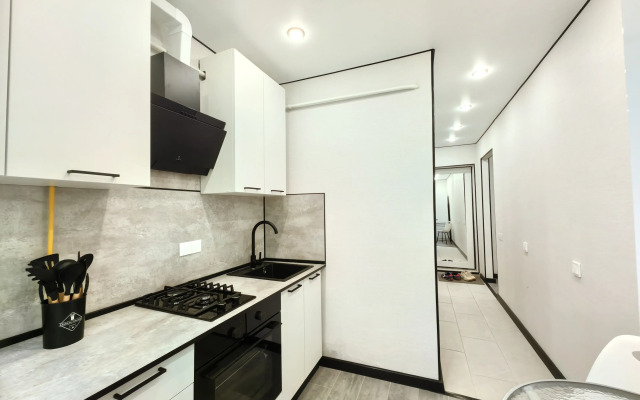 Квартира c Новым Ремонтом на Хлобыстова