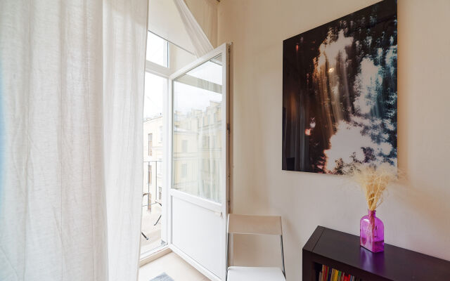 Апартаменты  Art-Home Рядом с Дворцовой Площадью