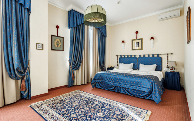 Bristol Hotel
