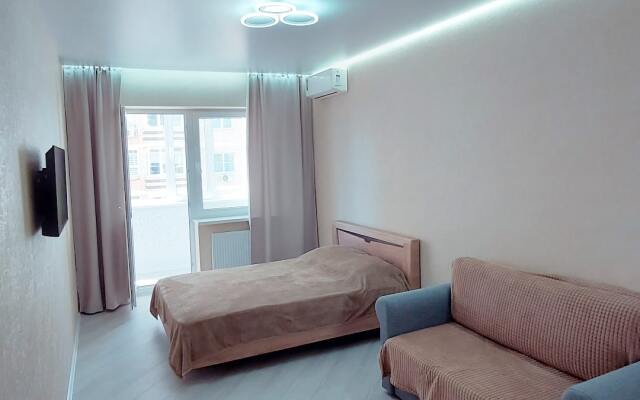 Квартира с Балконом и Красивым Видом на ул. Нансена 103/1/4