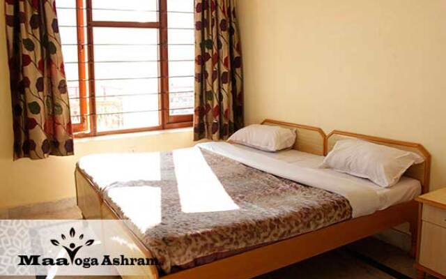 Maa Yoga Ashram Mini-Hotel