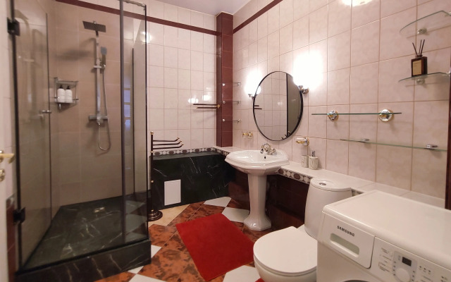 Uppapart Flat V Istoricheskom Tsentre SPb