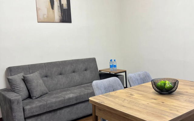 Studiya V Samom Tsentre Yerevana Na Mashtotsa 10 Flat