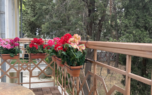 Апартаменты Делюкс премьер в Тавриде на набережной Ялты