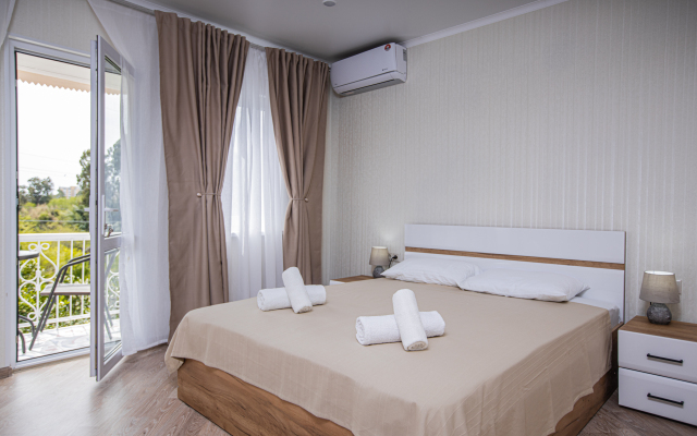 S Mandarinovim Sadom Private House