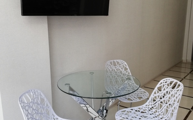 Апартаменты Волжская 83А