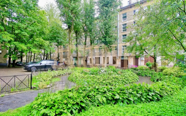 Na Ploschadi Pobedy Apartments
