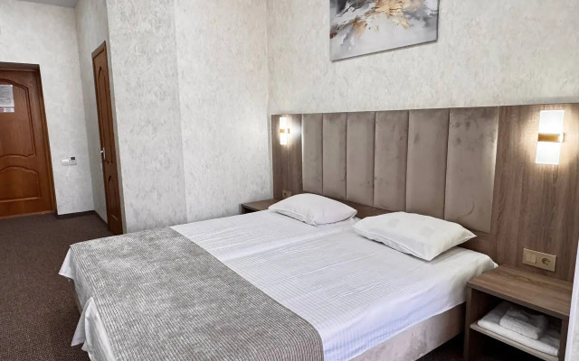 Отель Феодосия