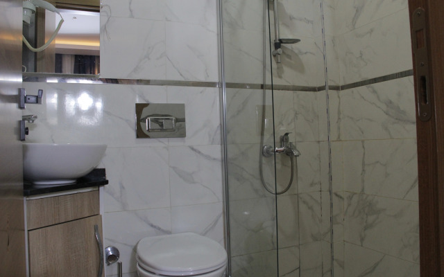 Отель Solo Suites