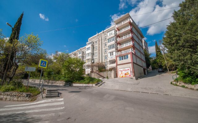 Na Stahanovskoj Apartments