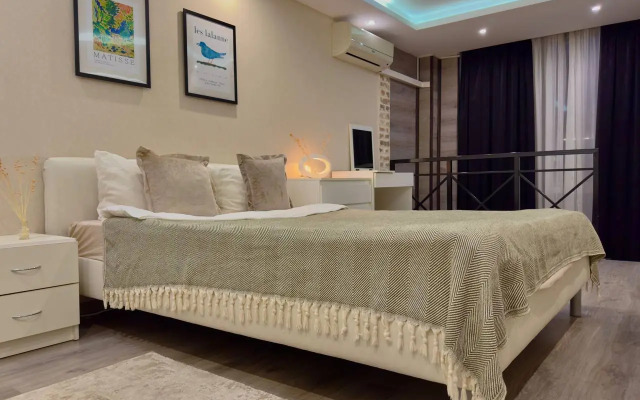 Апартаменты двухэтажные на ЗИЛе