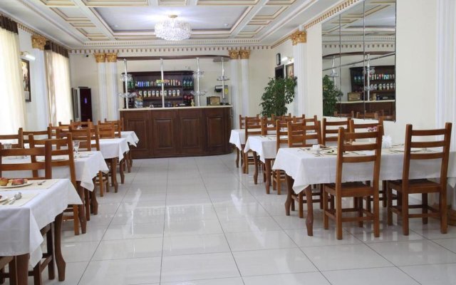 Grand Nur Hotel