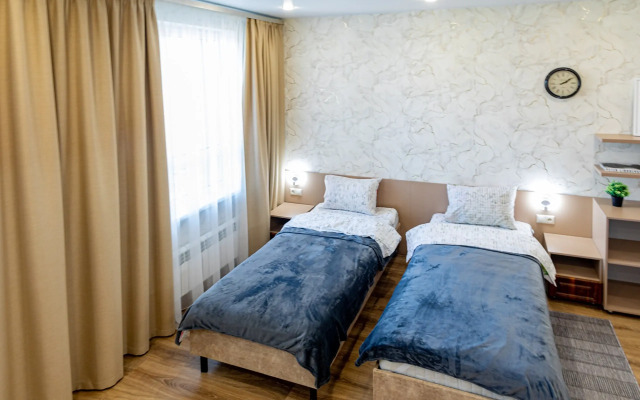 Studio 2 Apartments