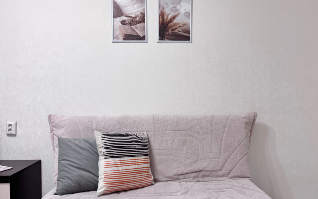 Квартира 2-к на Молодой Гвардии 102А