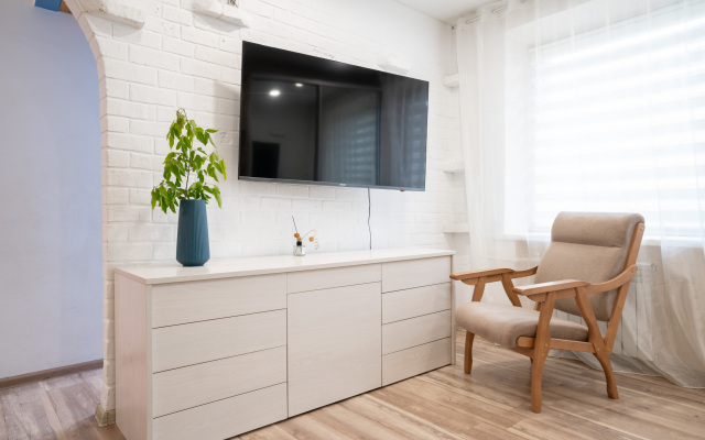 Odnokomnatnaya kvartira s detskoy Flat