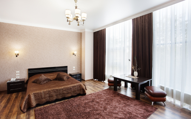 Zolotoj Globus Hotel