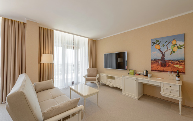 Shato Pino Hotel