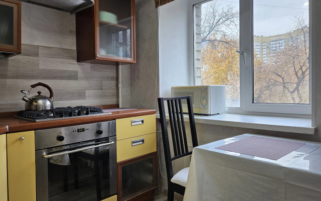 Квартира 1-комнатная на Красноуральской 21