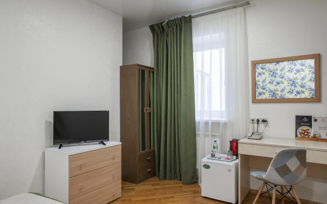 PoliArt Hotel