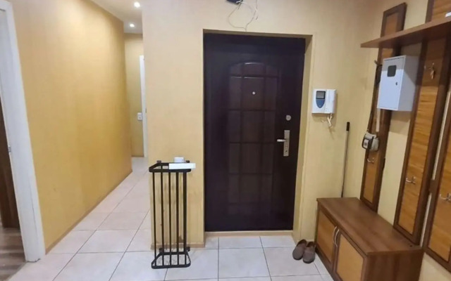 Svetlaya 3kh komnatnaya Flat
