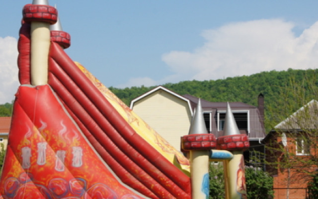 Izumrud Hotel